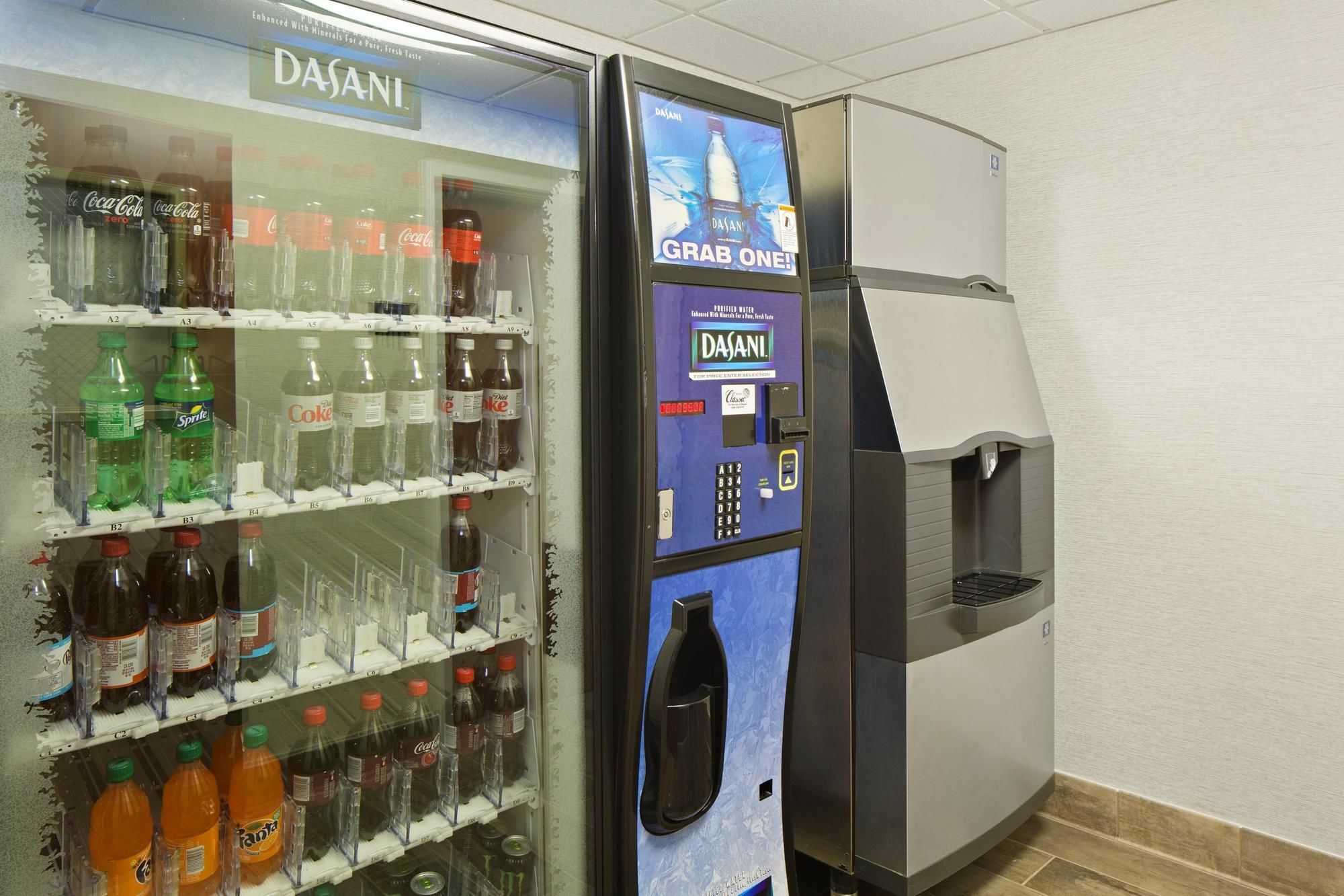沃拉沃拉欢朋套房酒店 外观 照片